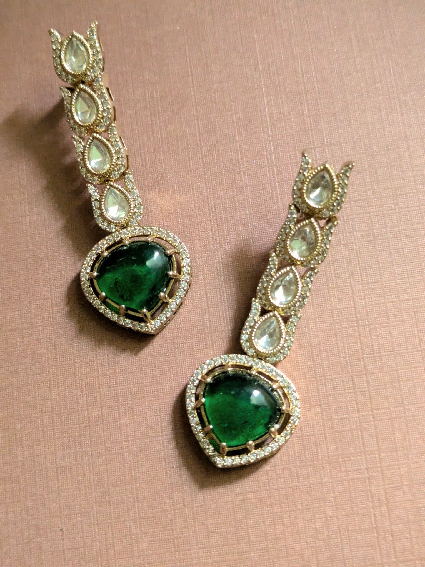 Snake Style Polki Necklace Set with Green Stone